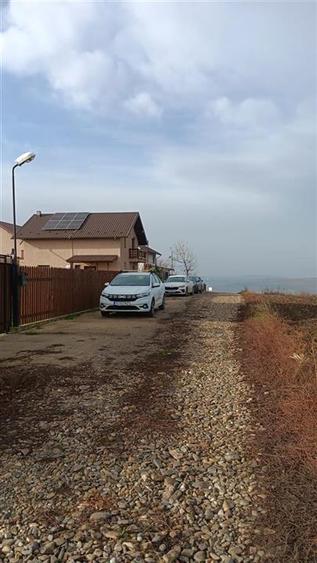 Teren Construcții intravilan de 650 mp, în Aroneanu