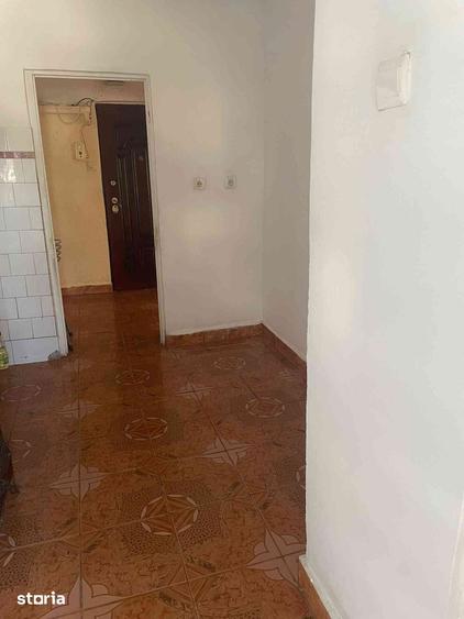 Apartament 2 camere, curte ?i beci, Mangalia - 2