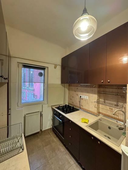 Casă cu 4 camere în Cișmigiu