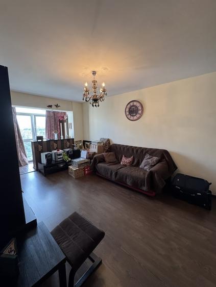 Apartament cu 2 camere decomandat, mobilat în Malu Roșu