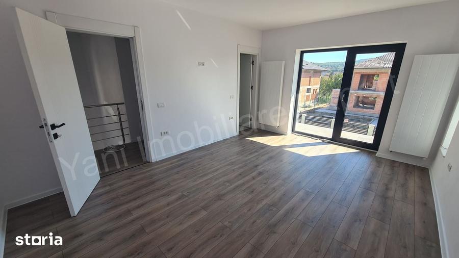 Casă cu 4 camere cu Teren 288 Mp în Curtea de Argeș