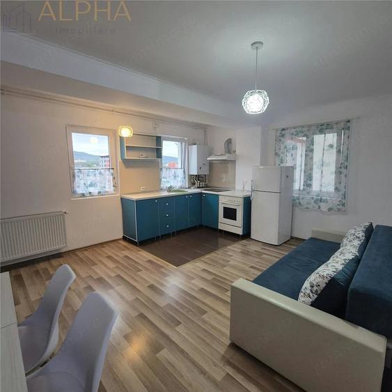Apartament cu 3 camere decomandat în Calea Moldovei