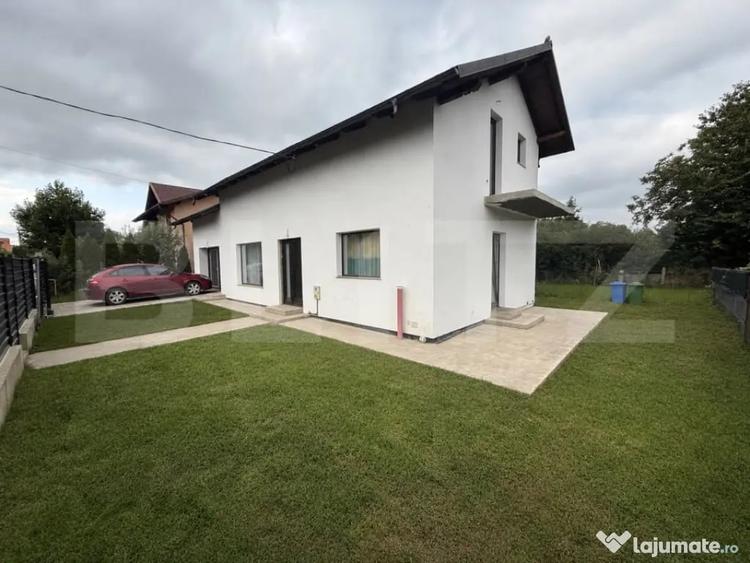 Casă cu 5 camere cu Teren 300 Mp în Ițcani