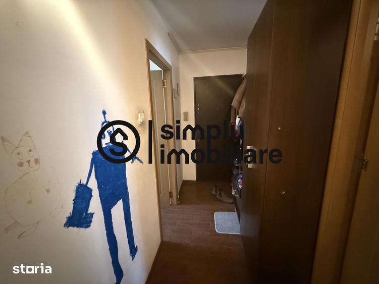Apartament cu 4 camere decomandat în 1 Mai
