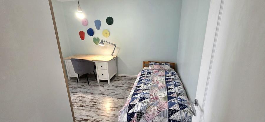 Apartament cu 4 camere decomandat în Cișmigiu