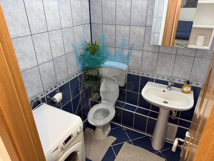 Apartament cu 2 camere decomandat, mobilat în Vitan