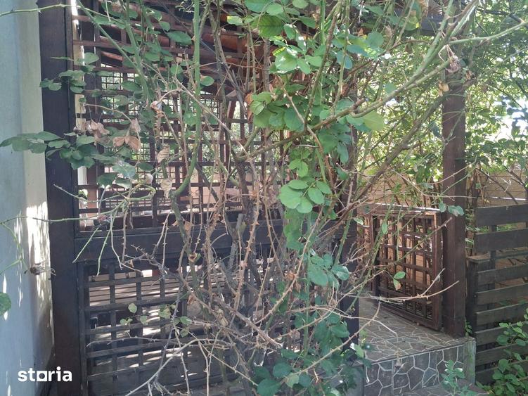 Casă cu 4 camere cu Teren 500 Mp în Berceni