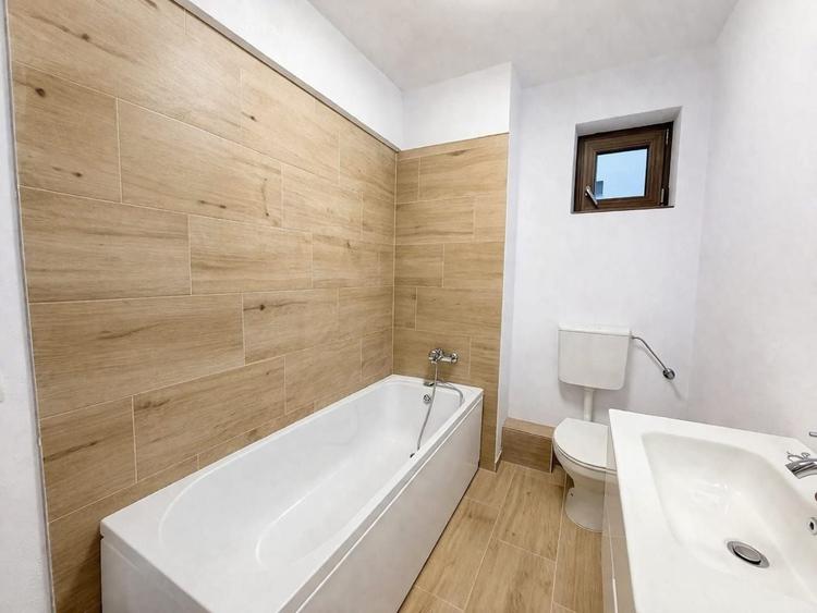 Apartament cu 3 camere decomandat, mobilat în Borhanci
