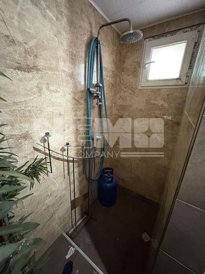 Casă cu 8 camere cu Piscina în Nord