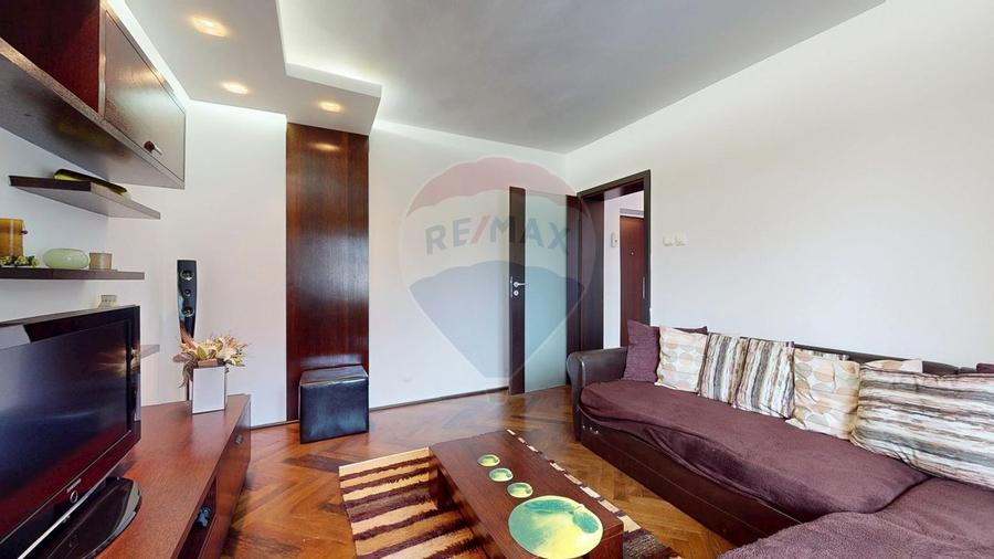 Apartament cu 2 camere decomandat, mobilat în Brașovul Vechi
