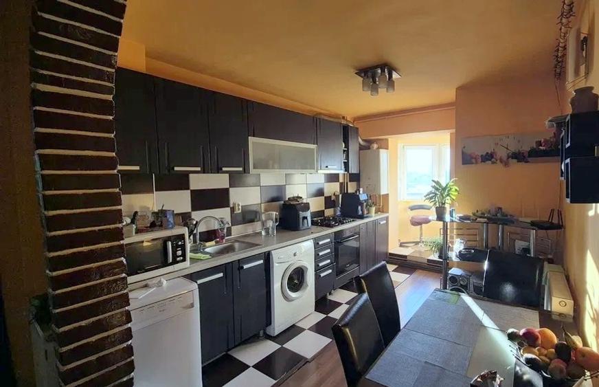 Apartament cu 2 camere decomandat în Mărăști