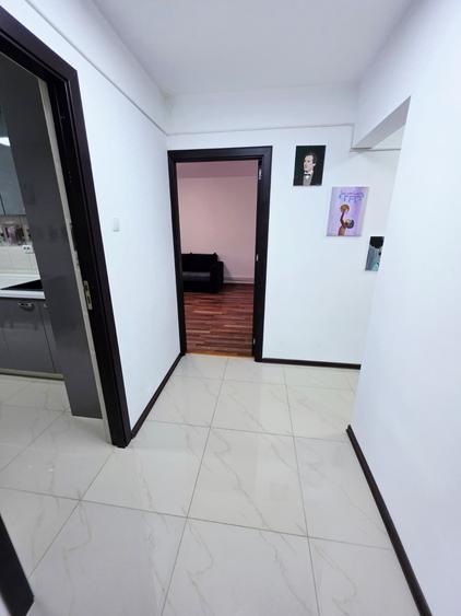 Apartament 3 camere de inchiriat, 9 Mai, 2 bai, beci - 4