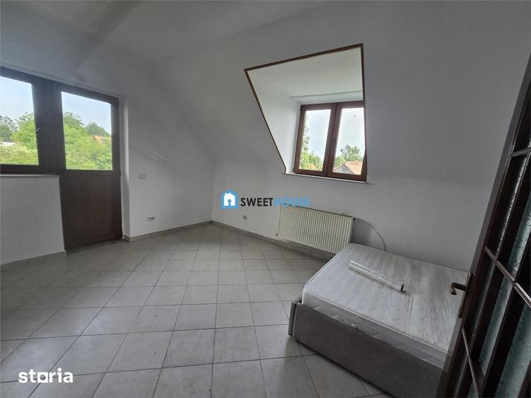 Casă cu 6 camere cu Teren 1843 Mp în Voila