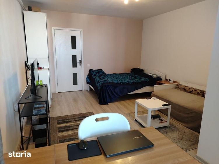 Apartament cu 3 camere în Traian