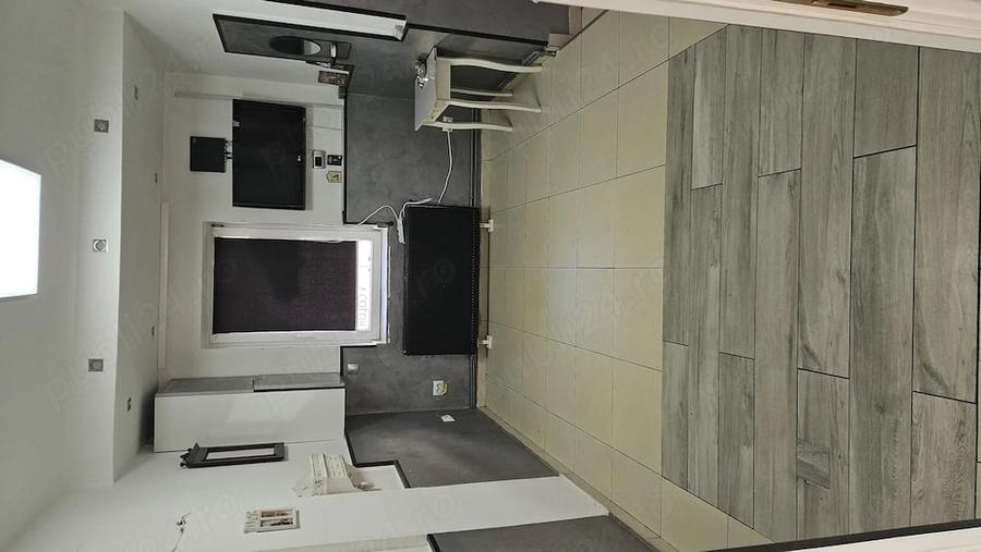 Spațiu comercial, de 20 mp, în Central