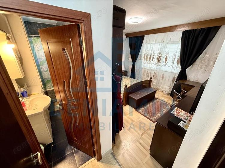 Apartament cu 4 camere decomandat în Craiovița Nouă