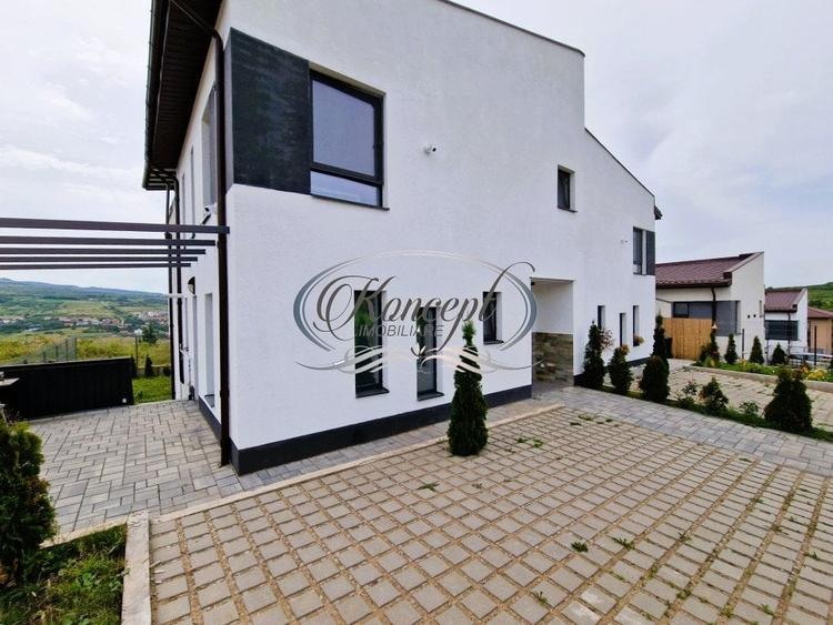 Duplex cu 4 camere cu Canalizare în Borhanci