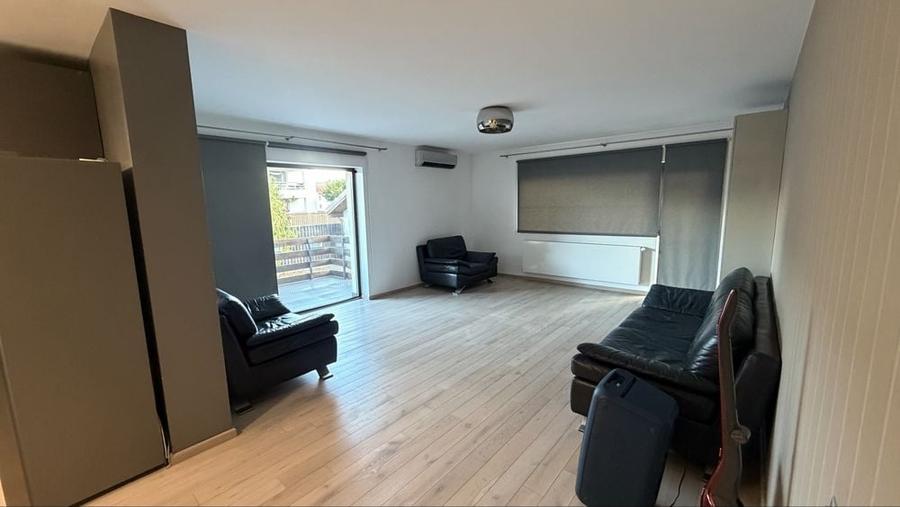 Apartament cu 3 camere decomandat în Șelimbăr