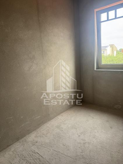 Duplex cu 4 camere cu Canalizare în Fabric