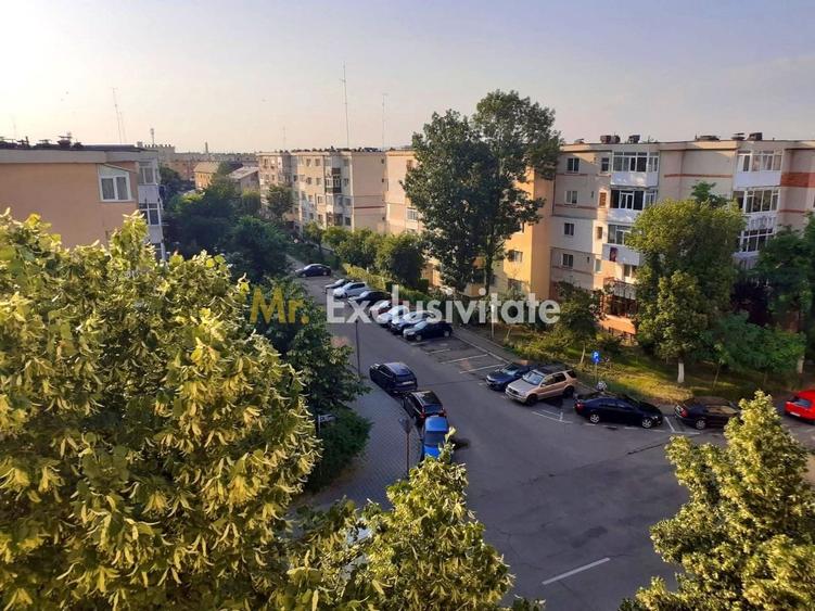Apartament cu 3 camere decomandat în Exercițiu