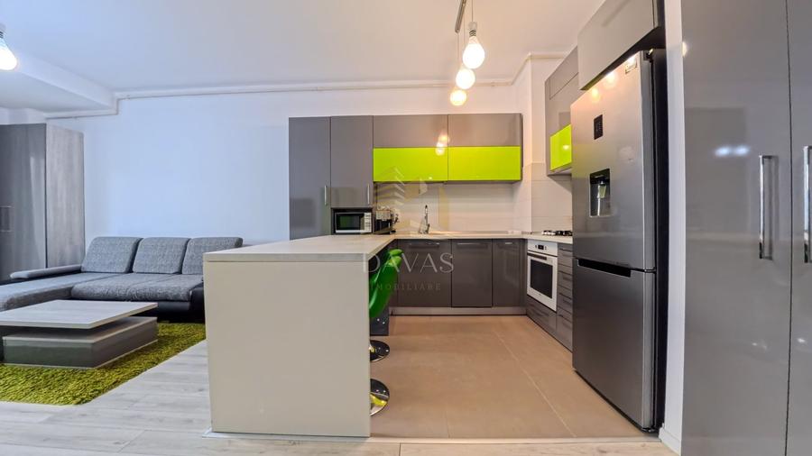 Apartament cu 2 camere semidecomandat, mobilat în Bună Ziua
