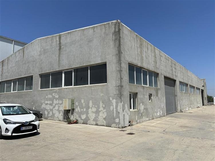 Spațiu industrial, de 1,050 mp, în Domnești
