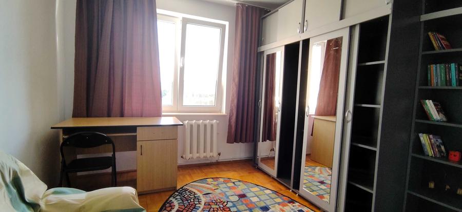 Apartament cu 4 camere decomandat în Exterior Vest