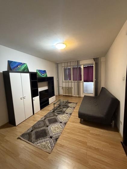 Apartament cu 2 camere decomandat în Muncii