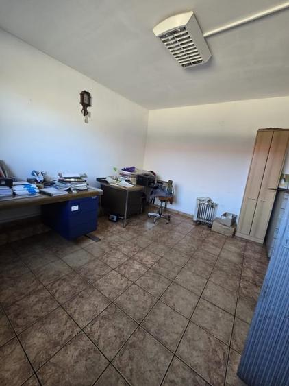 Spațiu industrial, de 560.79998779297 mp, în Orașul Vechi