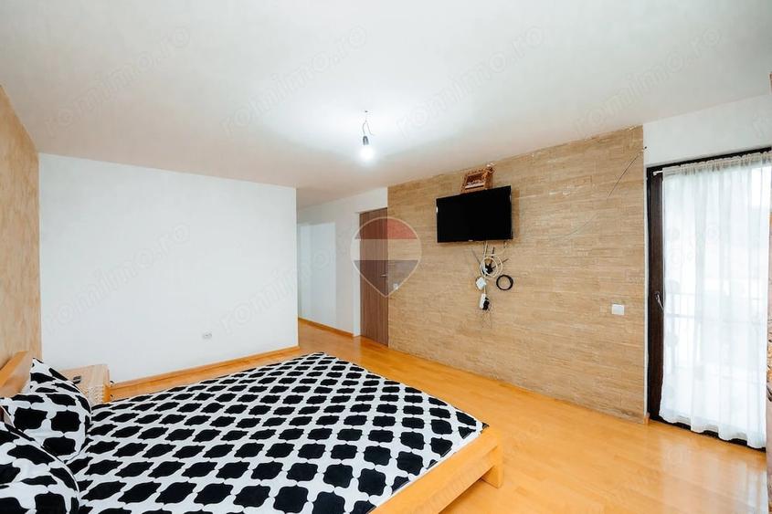 Casă cu 5 camere cu Teren 779 Mp în Piscani