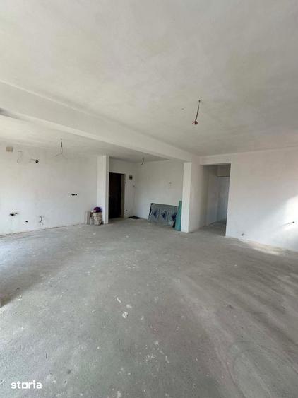 Apartament cu 2 camere semidecomandat în Central — fotografia 1