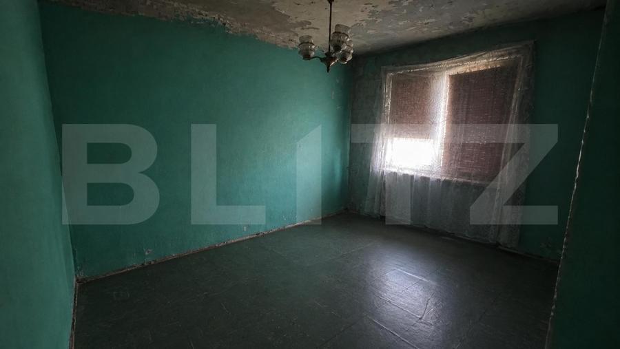 Apartament cu 3 camere decomandat în Hunedoara