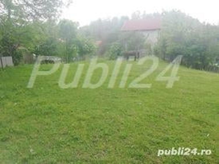 Teren de 2031 mp, în Central
