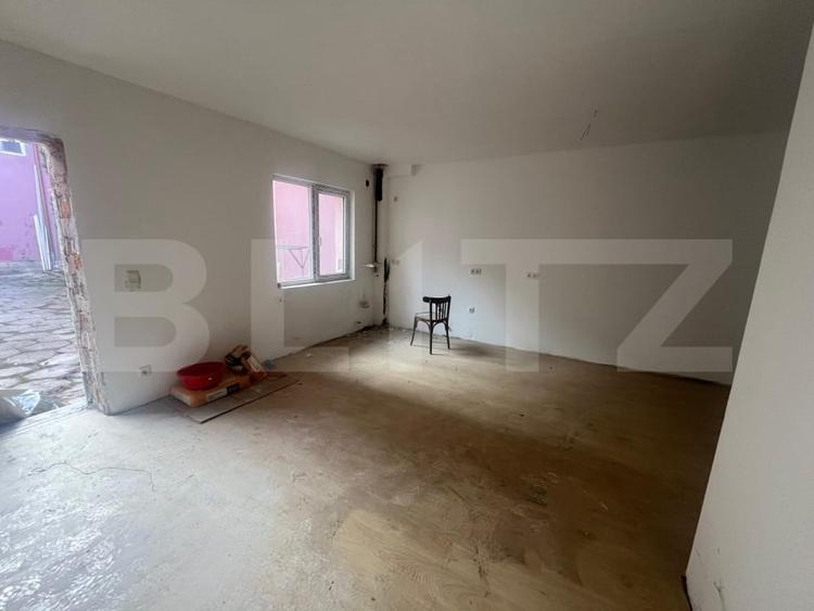 Apartament cu 2 camere semidecomandat în Decebal — fotografia 1