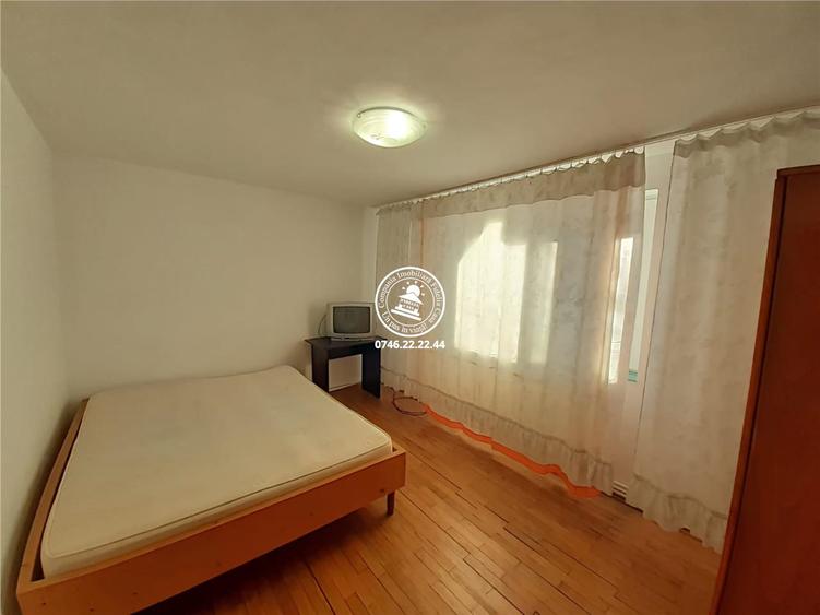 Casă cu 5 camere cu Teren 1062 Mp în Copou
