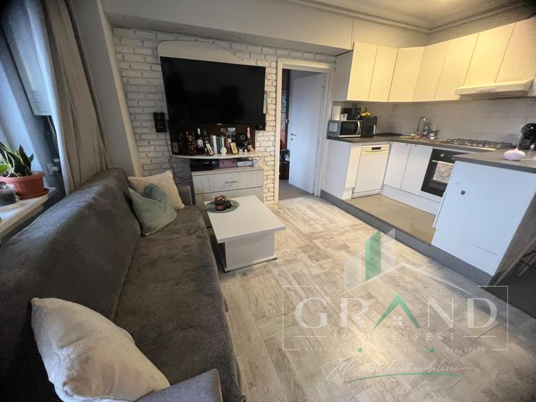 Apartament cu 2 camere semidecomandat, mobilat în Iris