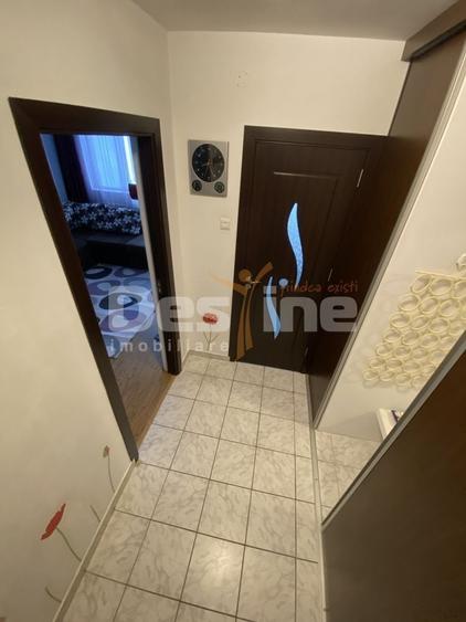 Apartament cu 2 camere semidecomandat, mobilat în Gorjului