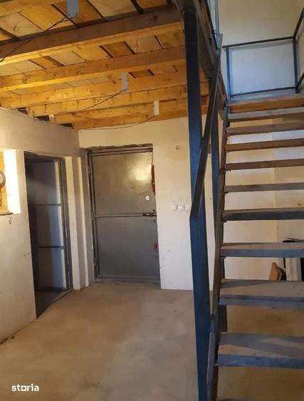 Casă cu 2 camere în Petros