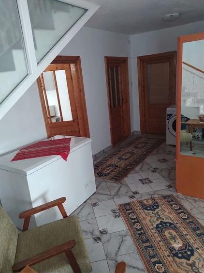 Casă cu 4 camere în Coteana