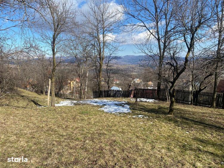 Teren de 2423 mp, în Talea