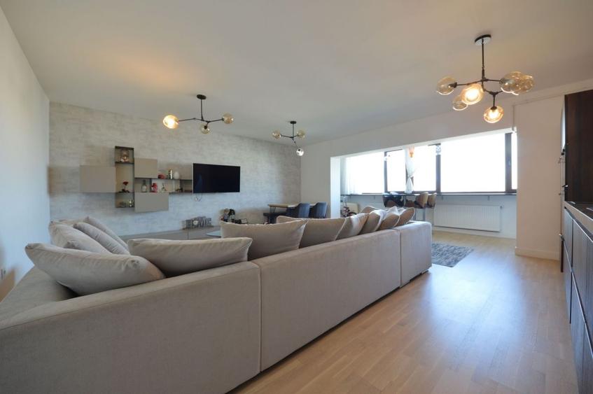 Apartament cu 3 camere decomandat în Inel I