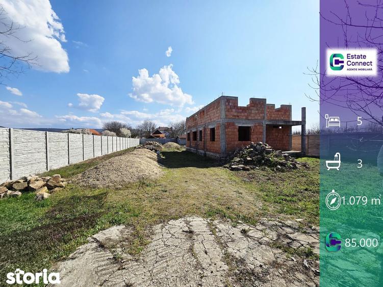 Casă cu 5 camere cu Teren 1079 Mp în Ghioroc
