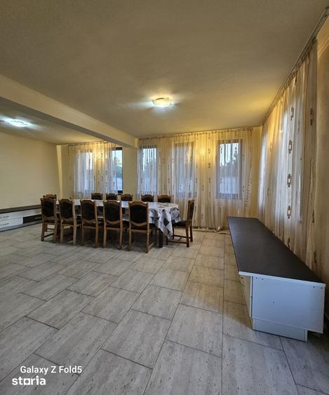 Casă cu 5 camere cu Teren 500 Mp în Central