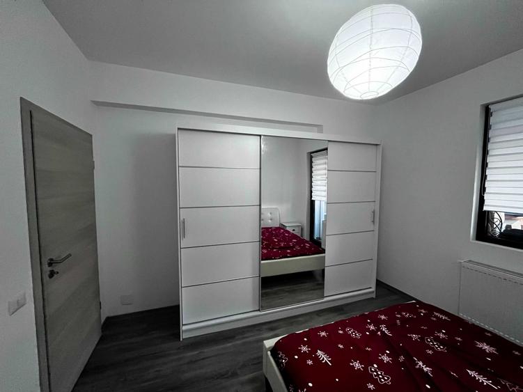 Apartament cu 2 camere decomandat în Berceni