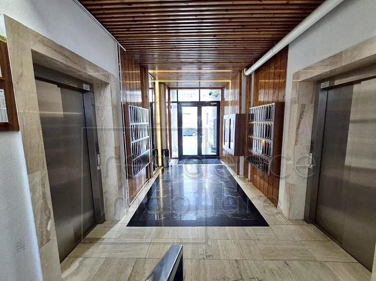 Apartament cu 2 camere decomandat, mobilat în Între Lacuri