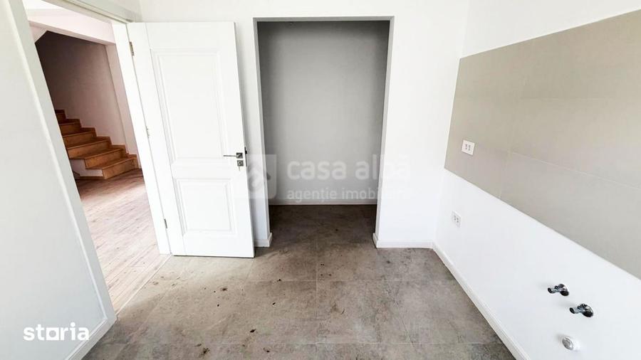 Casă cu 3 camere cu Teren 130 Mp în Valea Lupului
