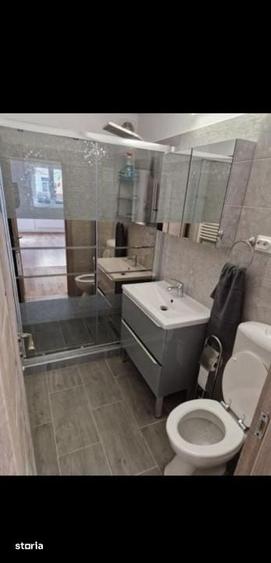 Apartament cu 3 camere în Gruia