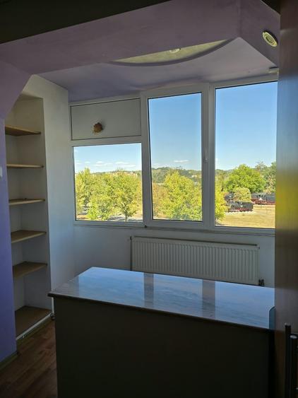 Apartament cu 2 camere decomandat în Triaj