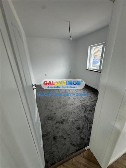 Casă cu 4 camere cu Teren 400 Mp în Central