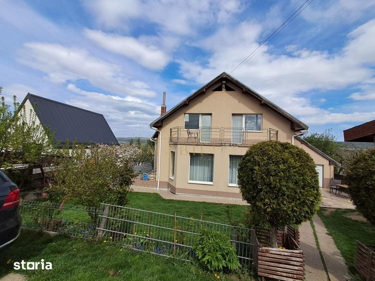 Casă cu 4 camere cu Teren 680 Mp în Gruia